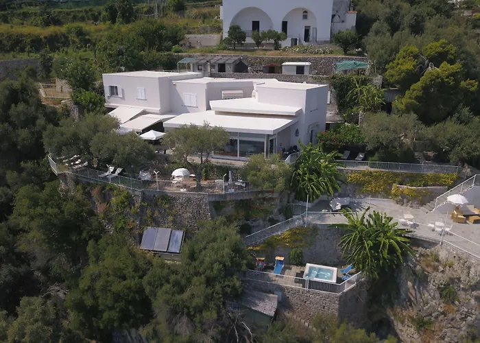 Villa Santa Maria - Luxury Sea View Rooms